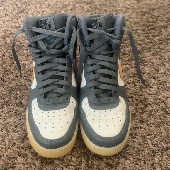 High Top Nike Air Max Sneakers - Picture 2 of 5